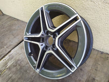Load image into Gallery viewer, 1x Alufelge 19 Zoll 7.5" 5x112 53ET Glanz A2474011500 Mercedes-Benz Gla H247 FEL8810345227ad