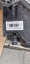 Laden Sie das Bild in den Galerie-Viewer, Frontscheinwerfer Peugeot 3008 89910358 617873380 Xenon Rechts Headlight SCH7917921611tf