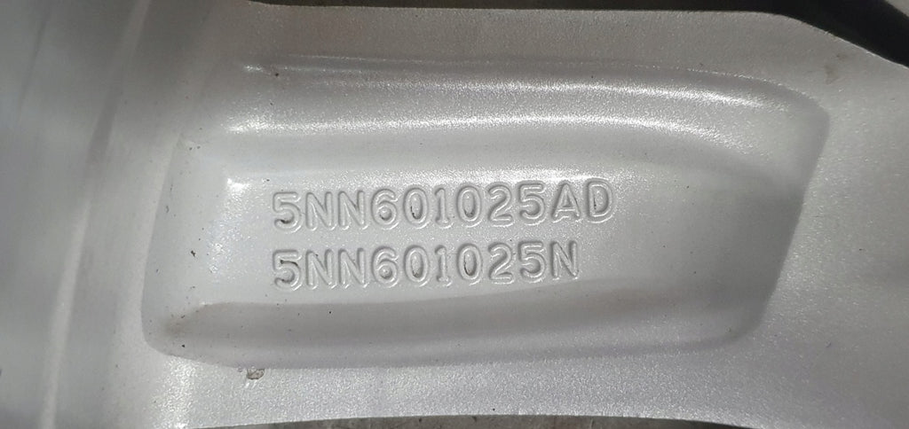 1x Alufelge 18 Zoll 7.0" 5x112 43ET Glanz Silber 5NN601025AD VW Golf VII Tiguan FEL3486400882rp