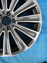 Load image into Gallery viewer, 1x Alufelge 19 Zoll 8.0&quot; 5x112 38ET A2534011100 Mercedes-Benz Glc Rim Wheel