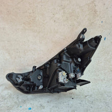 Load image into Gallery viewer, Frontscheinwerfer Toyota Prius Plus Rechts Scheinwerfer Headlight SCH6783469926qe