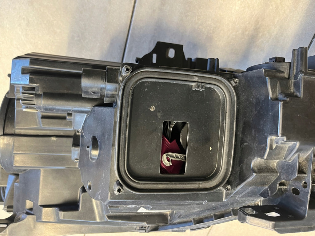 Frontscheinwerfer Mercedes-Benz W246 A2468207261 Xenon Rechts Headlight SCH6462358971qk