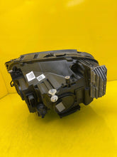 Laden Sie das Bild in den Galerie-Viewer, Frontscheinwerfer Mercedes-Benz W247 A2479060206 LED Rechts Headlight SCH4843677068lo