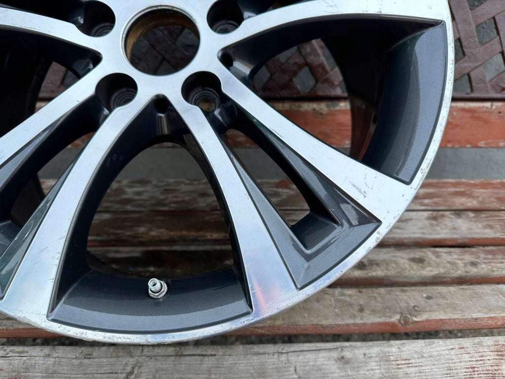 1x Alufelge 18 Zoll 8.0" 5x120 52ET Glanz Graphit 6796211 BMW 2 F22 1 F21 F20 Mg FEL8529800173hf