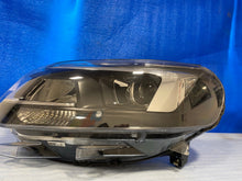 Laden Sie das Bild in den Galerie-Viewer, Frontscheinwerfer Opel Vivaro Zafira C 9832837680-00 Links Headlight SCH9143560358kw