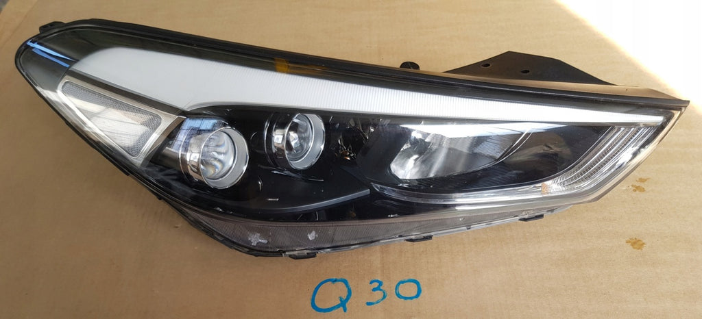 Frontscheinwerfer Hyundai Tucson 92102-D7200 Rechts Scheinwerfer Headlight SCH7279573454ck