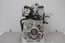 Laden Sie das Bild in den Galerie-Viewer, Motor Nissan Qashqai III J12 HR13 1.3 DIG-T 11TKm 2023 Hybrid Engine Unkomplett MOT4323962147op