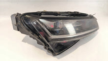 Laden Sie das Bild in den Galerie-Viewer, Frontscheinwerfer Skoda Superb III 3V1941016D LED Rechts Scheinwerfer Headlight