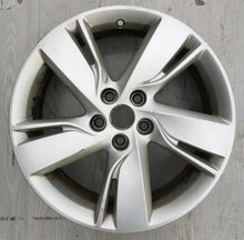 Laden Sie das Bild in den Galerie-Viewer, 1x Alufelge 17 Zoll 7.0" 5x115 42ET Glanz Silber 13367271 Opel Astra J Rim Wheel FEL3889164702ma