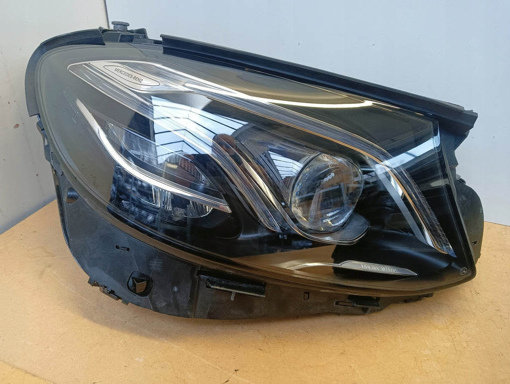 Frontscheinwerfer Mercedes-Benz 2139069608 LED Ein Stück (Rechts oder Links)