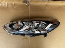 Laden Sie das Bild in den Galerie-Viewer, Frontscheinwerfer Ford Fiesta L1BB-13E015-AD LED Links Scheinwerfer Headlight SCH6868845343fr