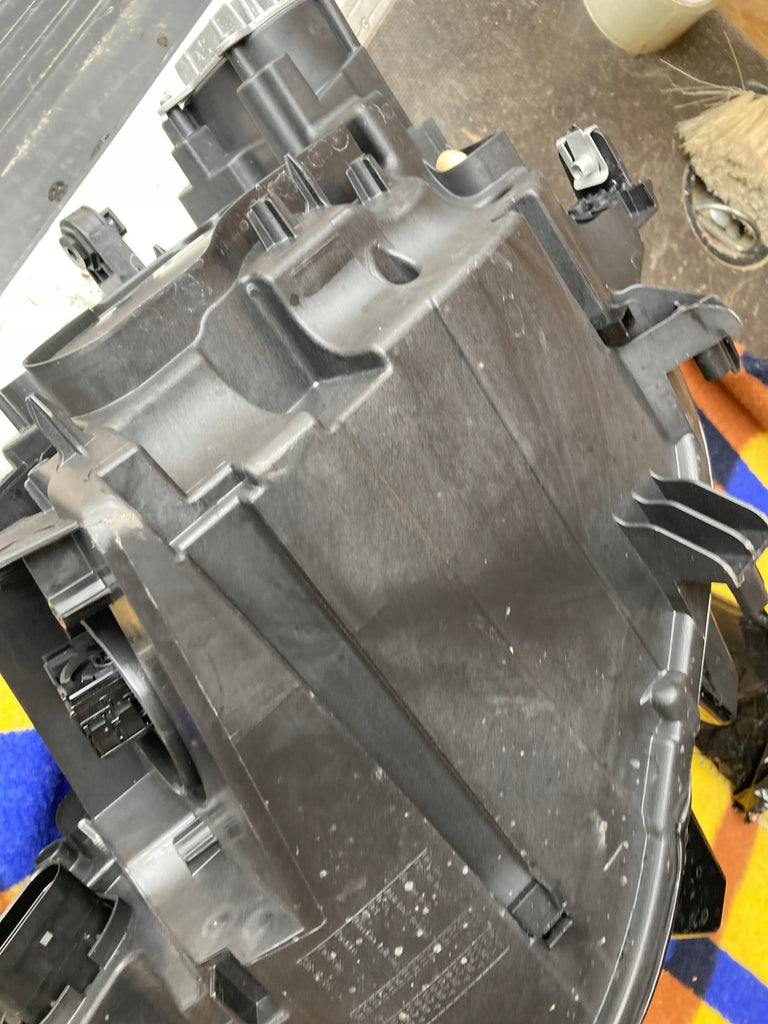 Frontscheinwerfer VW Id.4 11B941035D 11B941036D LED Rechts oder Links SCH1133661467ly