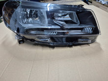 Laden Sie das Bild in den Galerie-Viewer, Frontscheinwerfer Toyota Proace 9852414745 Rechts Scheinwerfer Headlight SCH3054858153ov