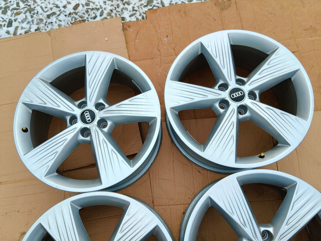 4x Alufelge 19 Zoll 8.0" 5x112 45ET Glanz Silber 89A601025B Audi E-Tron FEL2292674229gs