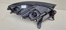 Laden Sie das Bild in den Galerie-Viewer, Frontscheinwerfer Skoda Enyaq 5LB941015B Links Scheinwerfer Headlight
