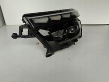 Laden Sie das Bild in den Galerie-Viewer, Frontscheinwerfer Skoda Kamiq 658941015B Full LED Links Scheinwerfer Headlight SCH5686674174ch