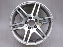 Laden Sie das Bild in den Galerie-Viewer, 1x Alufelge 17 Zoll 8.5&quot; 5x112 58ET Glanz Silber Mercedes-Benz Amg Rim Wheel