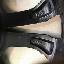 Laden Sie das Bild in den Galerie-Viewer, 1x Alufelge 18 Zoll 7.0&quot; 5x108 47 5ET Glanz Schwarz L1TC-H1 Ford Puma Rim Wheel