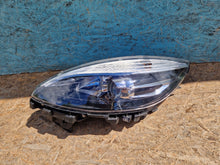 Laden Sie das Bild in den Galerie-Viewer, Frontscheinwerfer Renault Scenic 260601946R Links Scheinwerfer Headlight