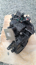 Laden Sie das Bild in den Galerie-Viewer, Frontscheinwerfer Mazda Cx-30 DGL2-67890 Links Scheinwerfer Headlight SCH5666125166iv