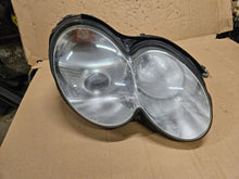 Laden Sie das Bild in den Galerie-Viewer, Frontscheinwerfer Mercedes-Benz Sl R230 A2308207261 Xenon Rechts Headlight SCH5299994755ef