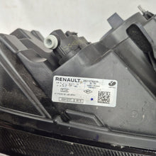 Laden Sie das Bild in den Galerie-Viewer, Frontscheinwerfer Dacia Sandero III 260107920R Full LED Rechts Headlight