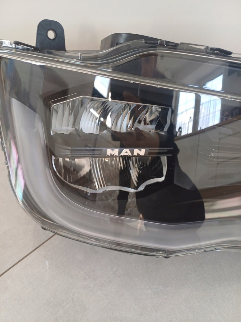 Frontscheinwerfer Man 8125101-6822 Full LED Rechts Scheinwerfer Headlight SCH3046203191is