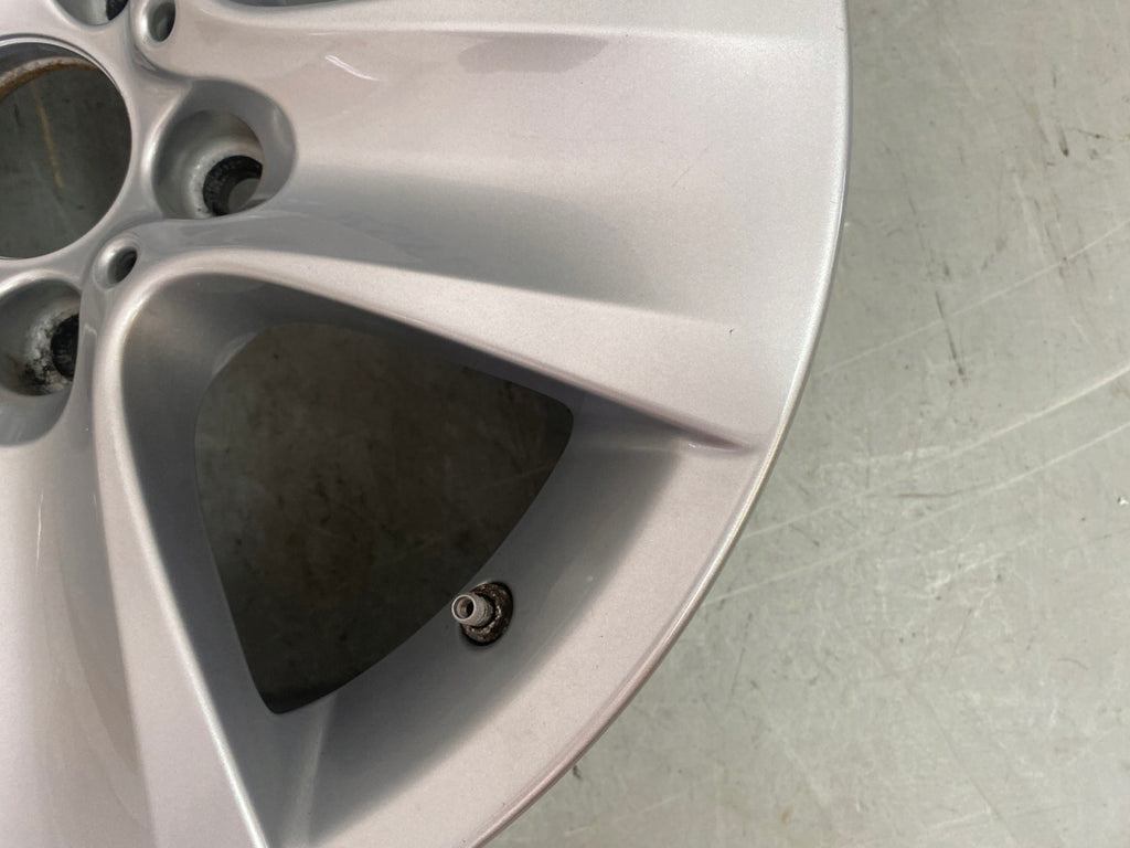 1x Alufelge 17 Zoll 8.0" 5x120 30ET Glanz Silber 6790172 BMW F11 F06 F10 FEL6566338684mt