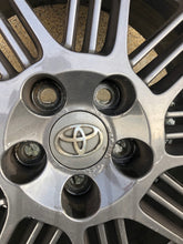Laden Sie das Bild in den Galerie-Viewer, 1x Alufelge 17 Zoll 7.0&quot; 5x114.3 PZ406-T067G Toyota Rim Wheel
