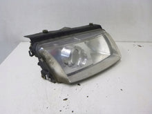 Laden Sie das Bild in den Galerie-Viewer, Frontscheinwerfer VW Passat Xenon Rechts Scheinwerfer Headlight