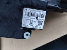 Laden Sie das Bild in den Galerie-Viewer, Frontscheinwerfer Skoda Octavia IV 5E4941016A LED Rechts Scheinwerfer Headlight SCH5244203141fi