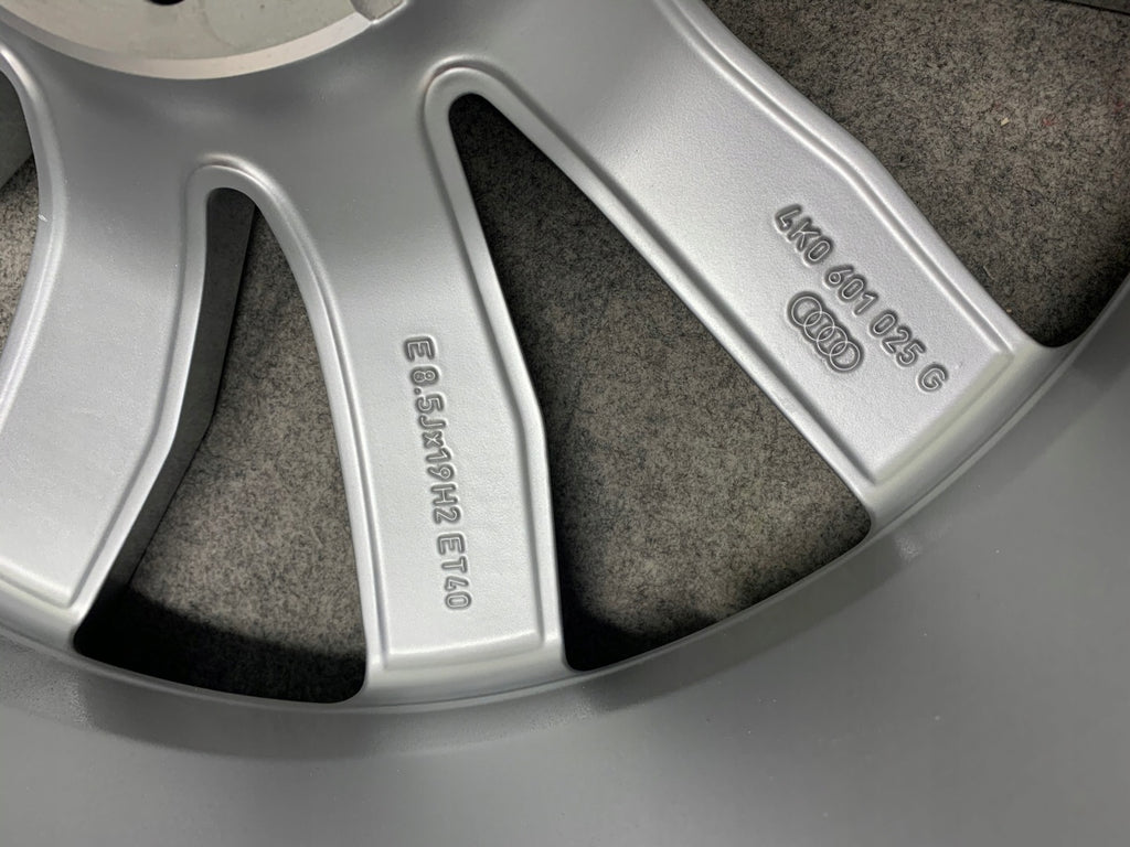4x Alufelge 19 Zoll 8.5" 5x112 40ET Glanz Silber 4K0601025G Audi A6 C8 Rim Wheel FEL7729038147ue
