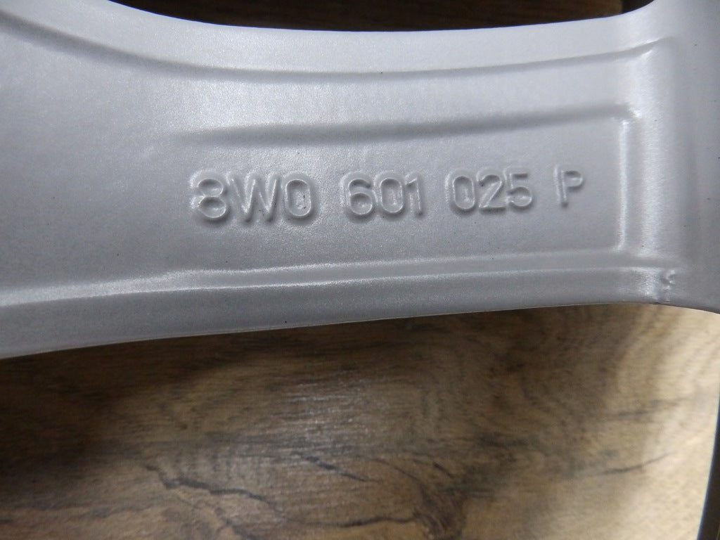 1x Alufelge 17 Zoll 7.0" 5x112 42ET Glanz Silber 8W0601025P Audi A4 Rim Wheel FEL6253181186vl