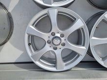 Laden Sie das Bild in den Galerie-Viewer, 4x Alufelge 17 Zoll 7.0" 5x112 54ET Mercedes-Benz Viano Rim Wheel FEL3341363694sv