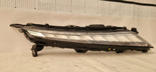 Laden Sie das Bild in den Galerie-Viewer, Frontscheinwerfer Mitsubishi Eclipse Cross EDM92206010 LED Rechts Headlight