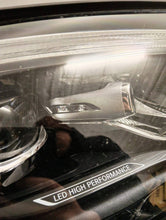 Laden Sie das Bild in den Galerie-Viewer, Frontscheinwerfer Mercedes-Benz W206 A2069067203 Rechts Scheinwerfer Headlight SCH5145284786uq