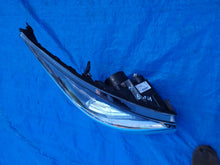 Laden Sie das Bild in den Galerie-Viewer, Frontscheinwerfer Opel Vivaro B 260109424R Rechts Scheinwerfer Headlight SCH2495220476kt
