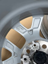 Load image into Gallery viewer, 4x Alufelge 17 Zoll 6.5" 5x112 39ET Glanz Silber 6856076 BMW X1 F48 Rim Wheel FEL1732835739rq