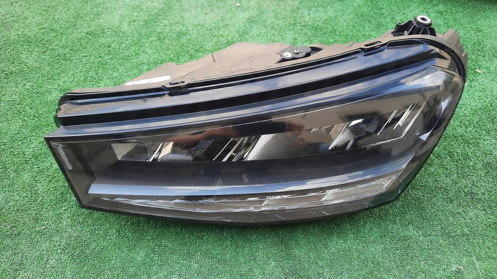Frontscheinwerfer Skoda Fabia 6VB941015 Links Scheinwerfer Headlight