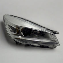 Laden Sie das Bild in den Galerie-Viewer, Frontscheinwerfer Ford Kuga 90043854 Xenon Rechts Scheinwerfer Headlight