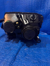 Laden Sie das Bild in den Galerie-Viewer, Frontscheinwerfer Dacia Duster 260100156R Rechts Scheinwerfer Headlight SCH3117184202dn