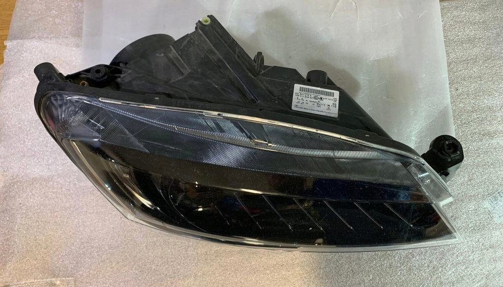 Frontscheinwerfer Skoda Superb III 3V1941016A Xenon Rechts Headlight