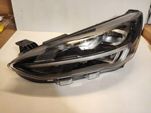 Laden Sie das Bild in den Galerie-Viewer, Frontscheinwerfer Ford Focus JX7B13E015CE 000201175L19287 Links Headlight SCH3738620972ya