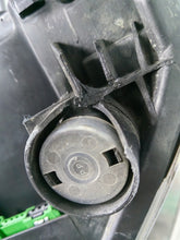 Load image into Gallery viewer, Frontscheinwerfer Ford C-Max II AM51-13D154-AE Xenon Rechts Headlight SCH6421981908fc