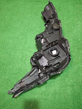 Laden Sie das Bild in den Galerie-Viewer, Frontscheinwerfer Toyota Corolla 90153950 Links Scheinwerfer Headlight SCH5177820127oh