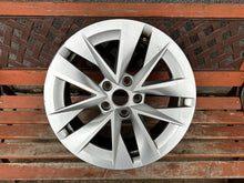 Load image into Gallery viewer, 1x Alufelge 17 Zoll 7.0" 5x112 46ET Glanz Silber 5E3601025E Skoda Octavia Iv FEL2269225739gb