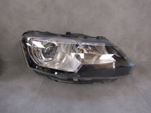 Laden Sie das Bild in den Galerie-Viewer, Frontscheinwerfer Skoda Rapid 5JB9411016A Xenon Rechts Scheinwerfer Headlight SCH4194957040gu