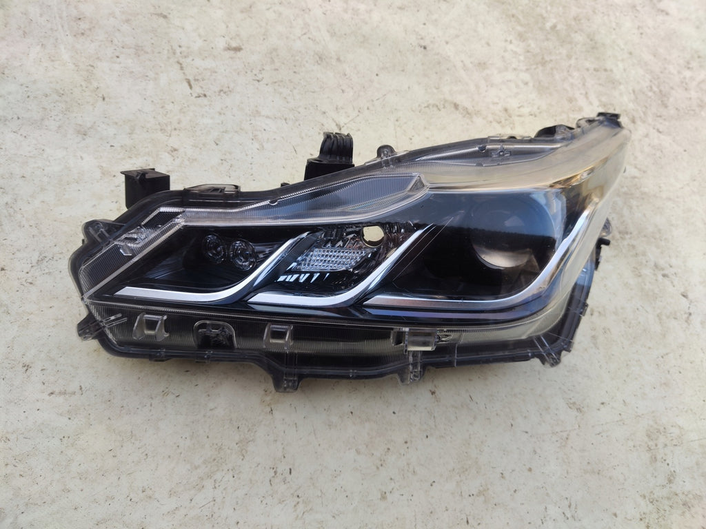 Frontscheinwerfer Toyota Corolla 19345F 81150-02T31-00 236544581 LED Links