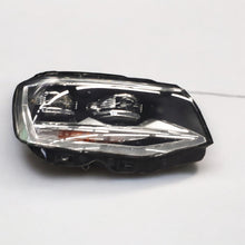 Laden Sie das Bild in den Galerie-Viewer, Frontscheinwerfer VW Transporter 7E1941036A LED Rechts Scheinwerfer Headlight