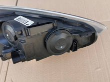 Laden Sie das Bild in den Galerie-Viewer, Frontscheinwerfer Ford Focus III F1EB-13W030-A-BAX LED Links Headlight SCH4993412775gl